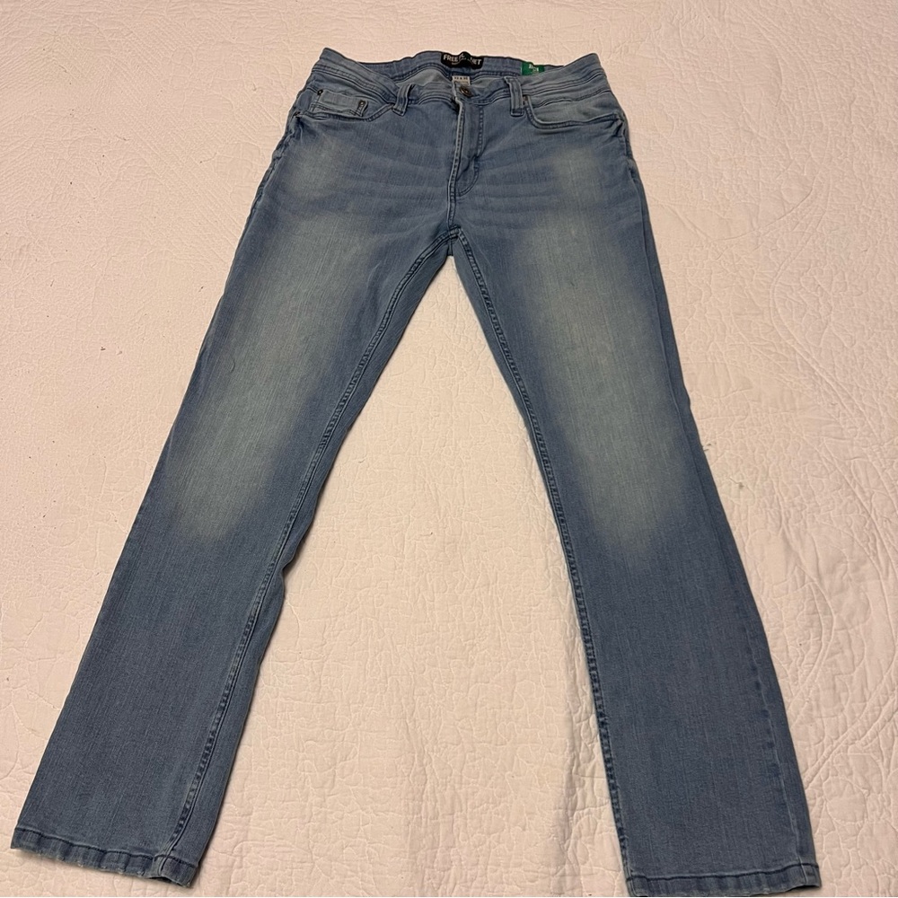 Mens Free Planet stretch Light Wash denim jeans Size 32x30 Skinny Preowned Good